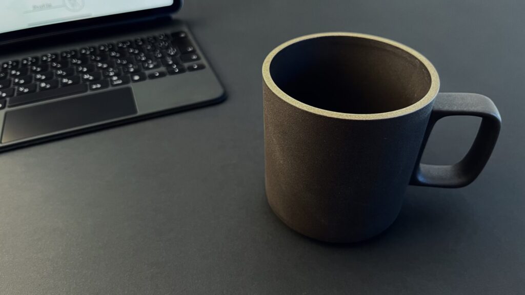 HASAMI PORCELAIN　マグカップ