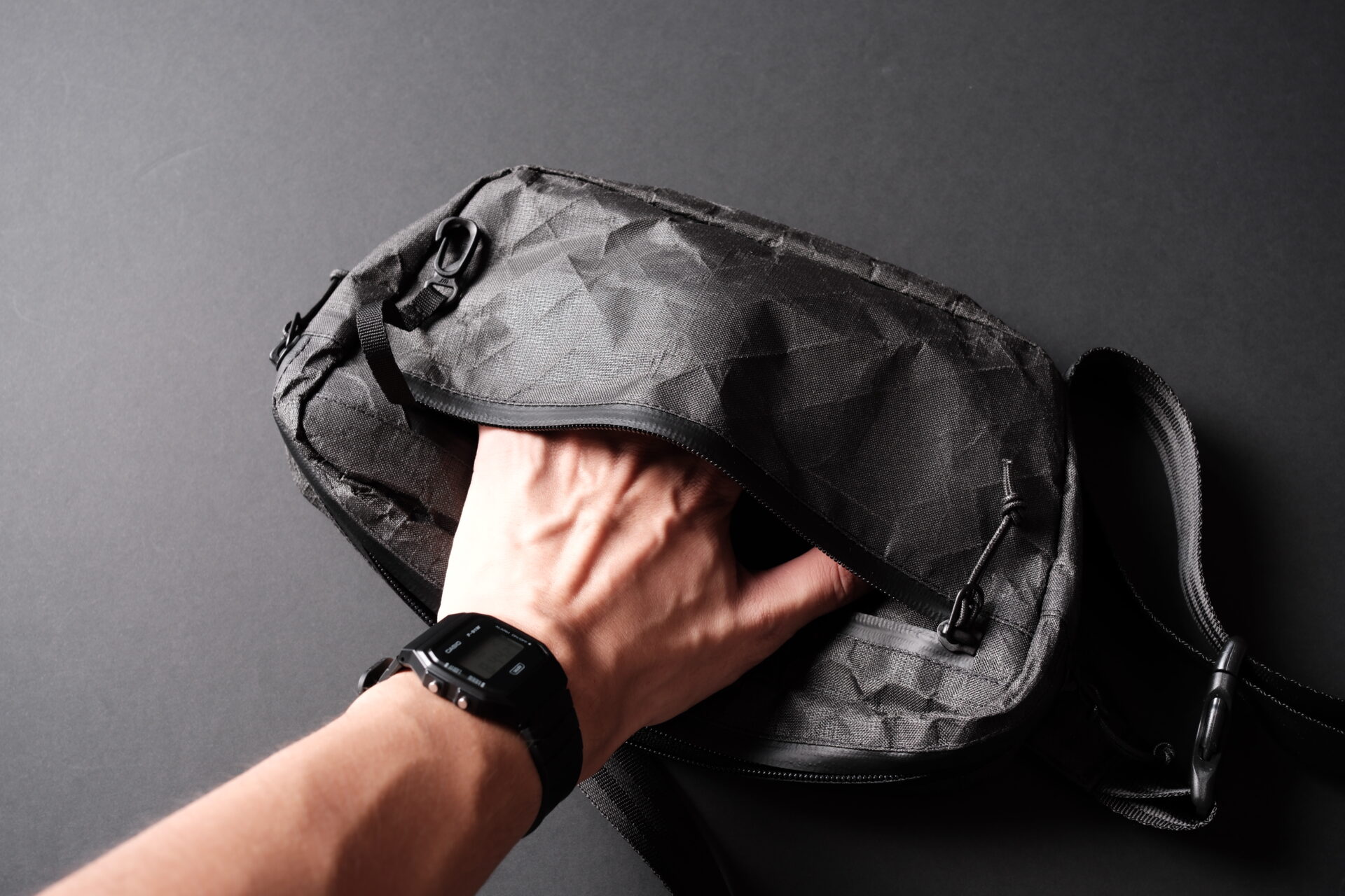 LITEWAY FANNY PACK ULTRAのフロントポケット