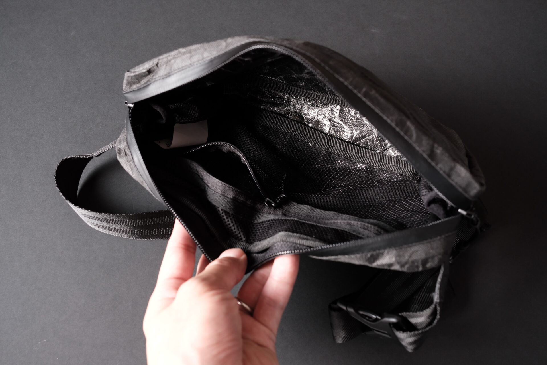 LITEWAY FANNY PACK ULTRAのメインコンパートメント