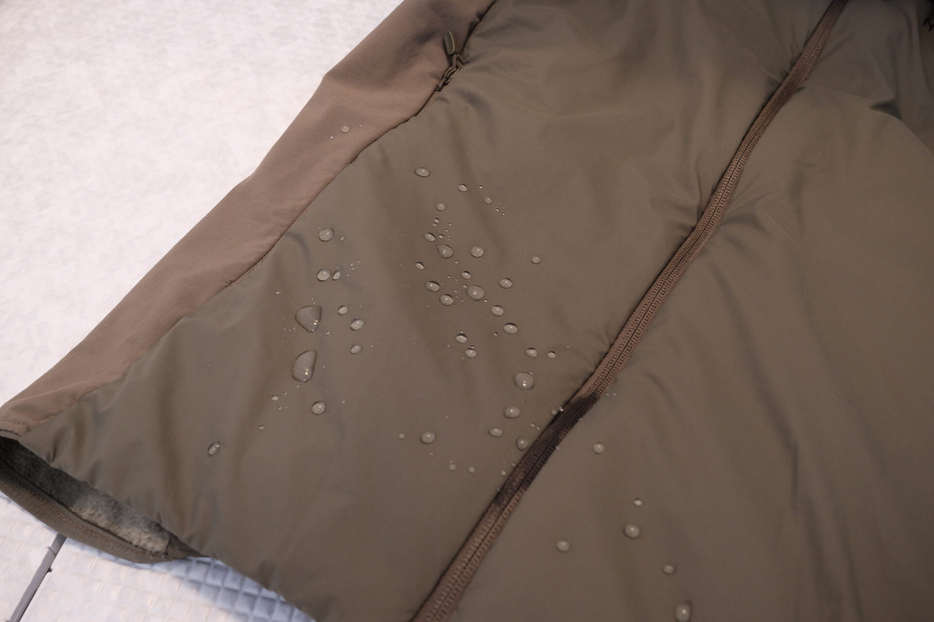 NORRONA femund thermo60 Zip Hoodの撥水力