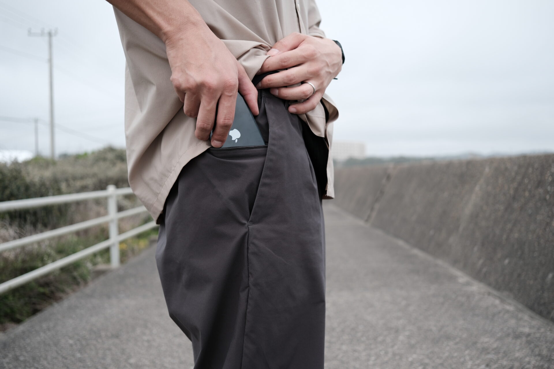 STATIC DRIFTER LT PANTSのスマホポケット