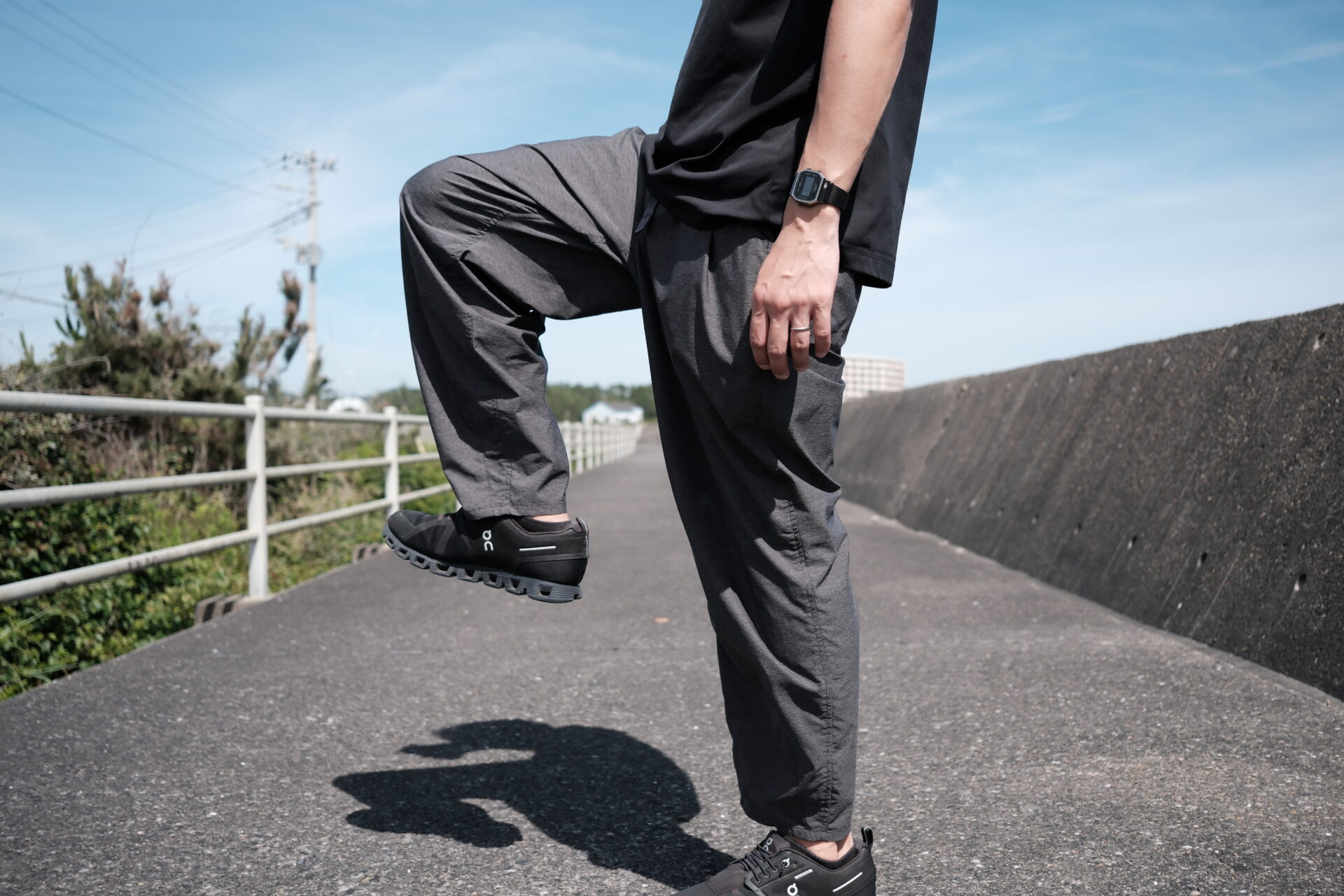 山と道 Light 5-Pocket Wide Pants　足上げがしやすい